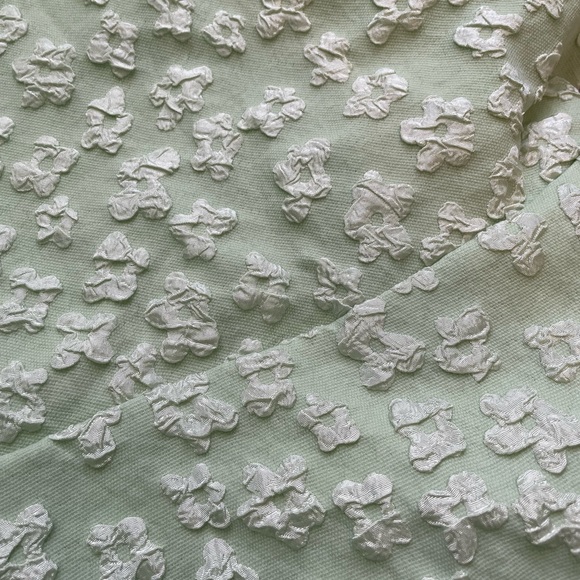 BNWT Embroidered Wrap Puff Sleeve Dress - Picture 3 of 8